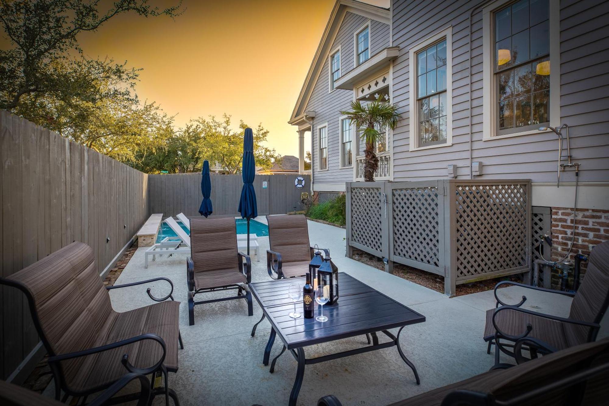 Historic 1871 Coastal Breeze With Heated Pool - Restoring Galveston Βίλα Εξωτερικό φωτογραφία